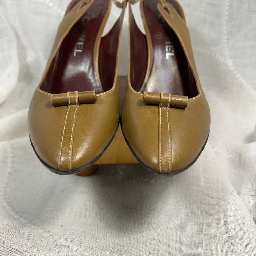 CHANEL authentic leather classic sling back heel with dust bag